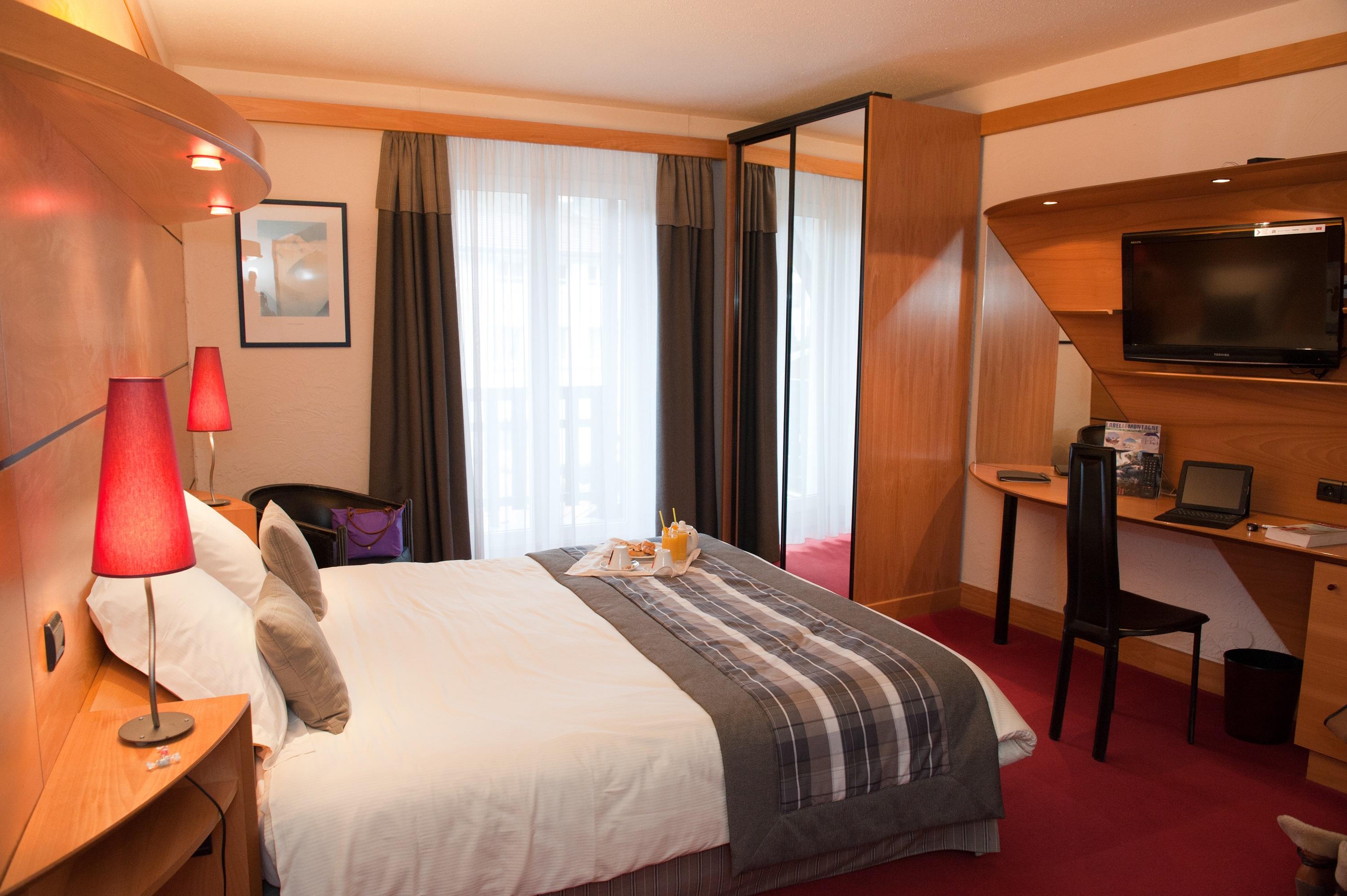 Hotel Les Vallees Labellemontagne La Bresse Buitenkant foto