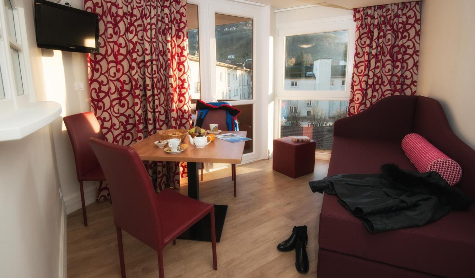 Hotel Les Vallees Labellemontagne La Bresse Buitenkant foto